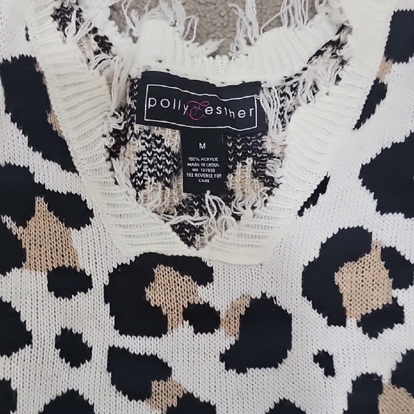Bundle Of 2 Leopard Print Sweaters Tahari And Polly & Esther - Picture 6 of 7